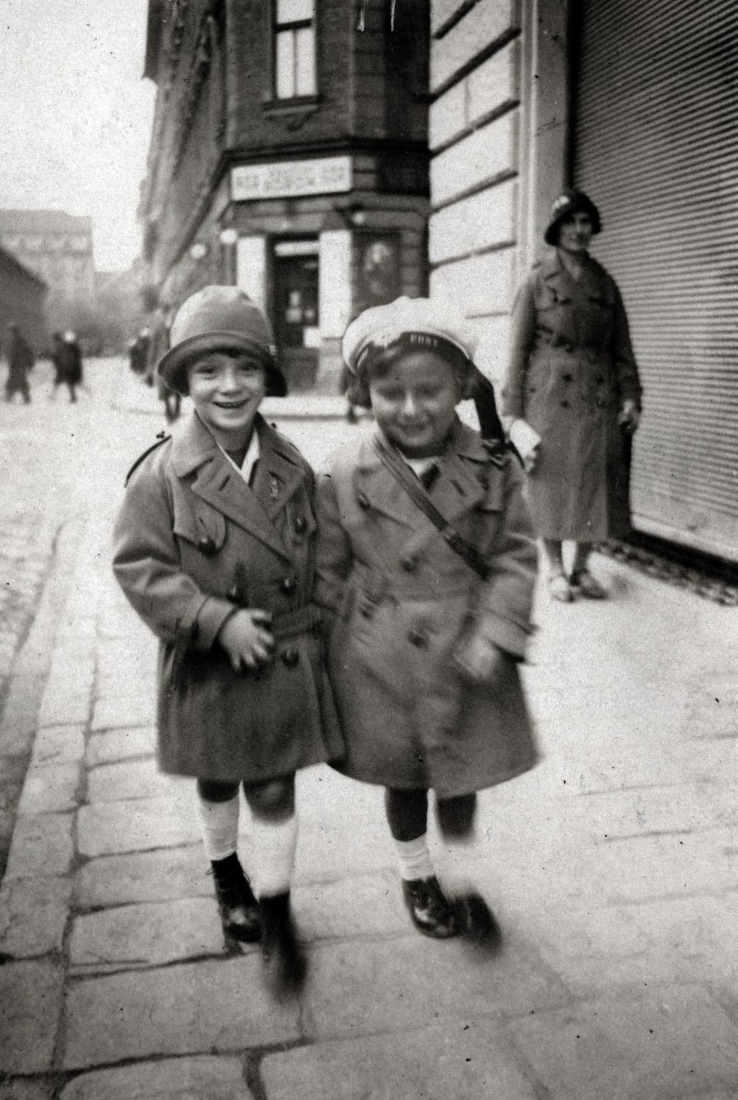 A Bethlen Gábor utca a Dembinszky utca sarka felé, 1931